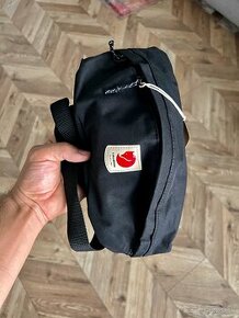 Ladvinka Fjallraven čierna - 1