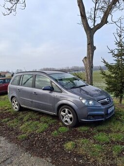 Opel Zafira 2  1.8i