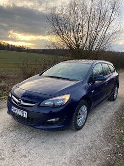 Opel astra sport tourer