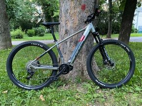 Novy elektricky bicykel