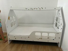 Detská posteľ domček  84x164cm + suflik + matrac