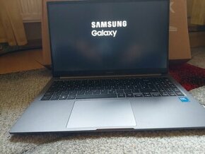 Samsung Galaxy Book 4 (2024)