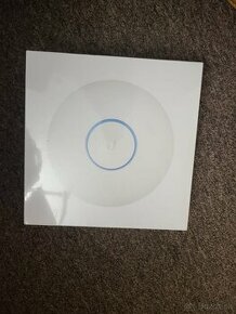 Ubiquiti UniFi AP 6 Long Range WiFi6 (600/2400Mbps) - 1