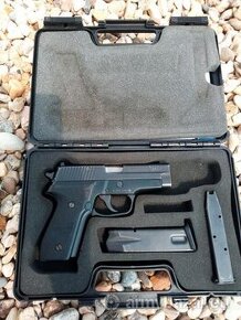 predam kufrik na pistol Sig Sauer