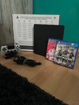 Playstation 4 - Herná Konzola