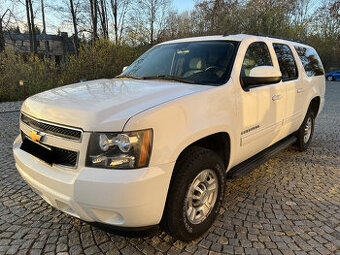 Chevrolet Suburban 2500 Heavy Duty - 6.0 V8, rok 2012, 4x4