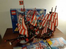 Lego Pirate Ship - 7075, 70413