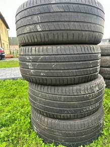 275/45 R20  MICHELIN