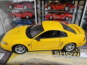 Model 1:18 Mustang GT 1999  Maisto - 1