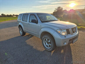 Nissan Pathfinder 2.5 dci 128kw - 1