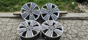 5x114,3 R17 --- HYUNDAI i30 , IONIC , KONA ...