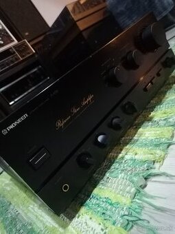 Pioneer A656