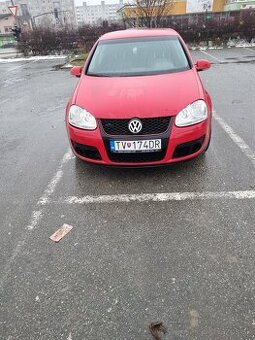 Predam Volkswagen golf 5 1,9 tdi 66kw