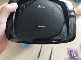 Router Linksys WRT160NL s USB porton