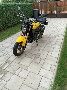 Honda CB300R - 1