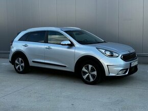 Kia Niro Hybrid Platinum - 1