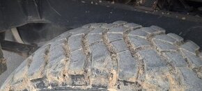 Predám pneu trakker 265/65r17