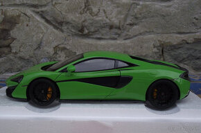 1:18 McLaren 570