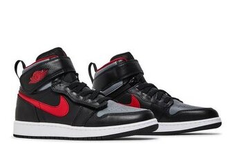 TENISKY NIKE AIR JORDAN 1 Hi FlyEase EU 44  (UK 9) + darček