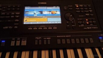 Yamaha PSR-SX720