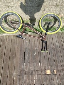 Custom bmx