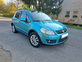 Suzuki SX4  1.6i  benzin outdoor