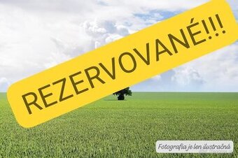 REZERVOVANÝ Pozemok na predaj v obci Moštenica