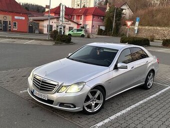 Mercedes E220 CDi 125kw Automat - 1