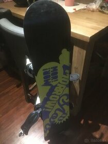 Detsky snowboard