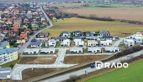 RADO | Predaj pozemku na bytový dom - 975 m2 - Trenčianska T