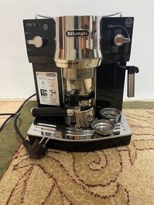 Delonghi kávovar