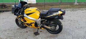 Suzuki gsxr 600 srad