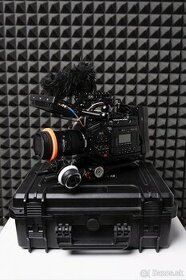 BLACKMAGIC URSA MINI PRO 4.6K EF + PL mount