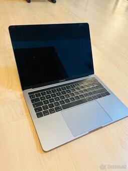 MacBook Pro 13" (2017)