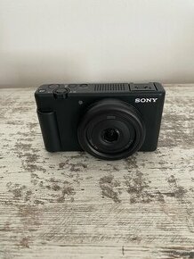 Sony ZV-1F kamera vhodna na blogovanie a youtube