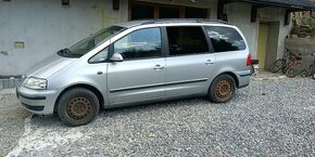 VW Sharan - 1