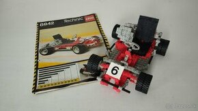 Lego 8842 Motokára (Technic 1986)