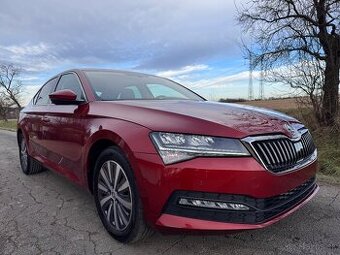 ŠKODA Superb 1.5 Tsi 110Kw DSG r.v 2022 naj 42tkm koupeno v