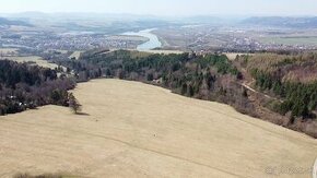 Na predaj pozemok Les a lúka 8000 m2 na chatu vo Varíne, C