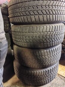 Predam zimne pneu 4x 215/55R17 Debica