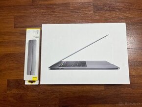 Macbook Pro 15" 1TB 32 RAM i9