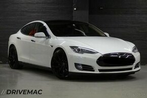 TESLA MODEL S P85 - 1