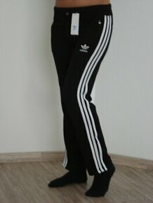 adidas teplaky bez patentu nov.e