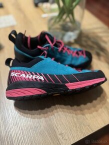 Scarpa mescalito W 38