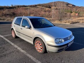 Volkswagen Golf 1.6 75 kW Automat