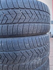 Pirelli scorpion TN 255/45r20 sada zimna