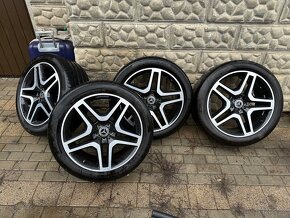 Originál AMG 21 Mercedes disky s letnými pneu Pirelli