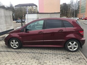 Mercedes B - 1