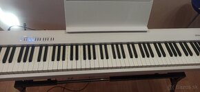 Predám Roland FP-30x WH 88 Biely stage piano Klavír White