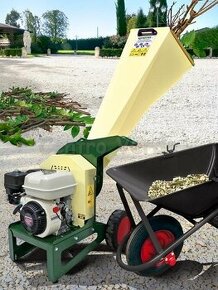 Benzínový záhradný drvič Negri R 70, povodná cena 1 799 eur.